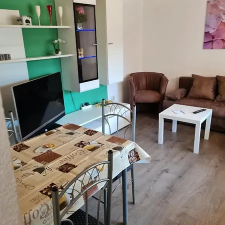 Mandy Apartment